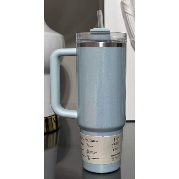 Stanley Quencher H2.0 FlowState Tumbler 30oz, BLUEBERRY MILK - Picture 2 of 4
